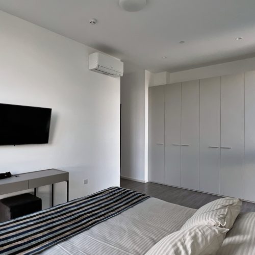 compressed_BEDROOM_1_3